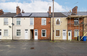 Hawthorne Street